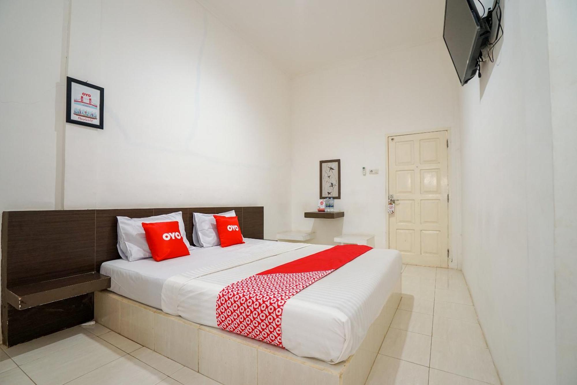 Super Oyo 1868 Penginapan Sekip Palembang Ngoại thất bức ảnh
