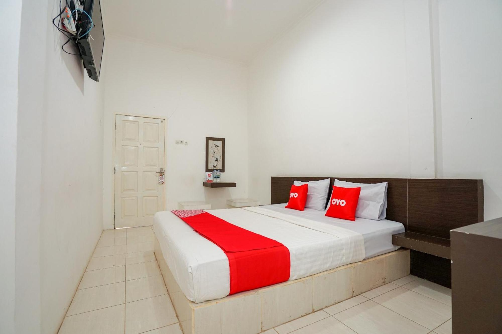 Super Oyo 1868 Penginapan Sekip Palembang Ngoại thất bức ảnh
