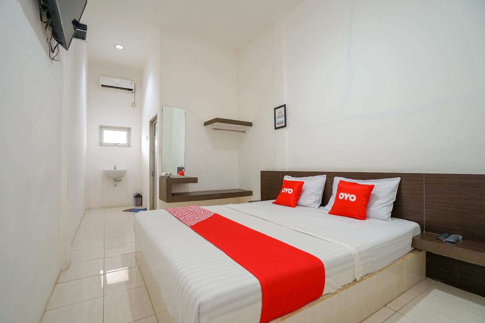 Super Oyo 1868 Penginapan Sekip Palembang Ngoại thất bức ảnh